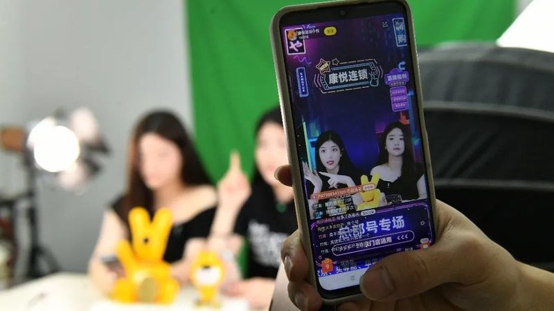 不同材质地面如何进行日常保洁？**